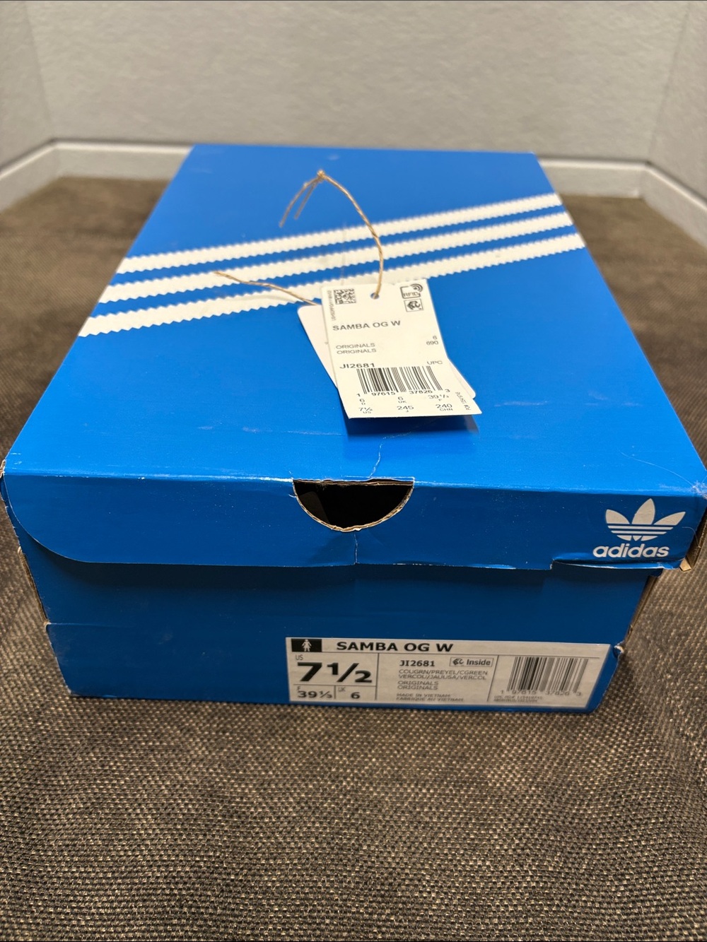 Adidas Women’s Samba OG Green Preloved Yellow Velvet - Picture 9 of 9